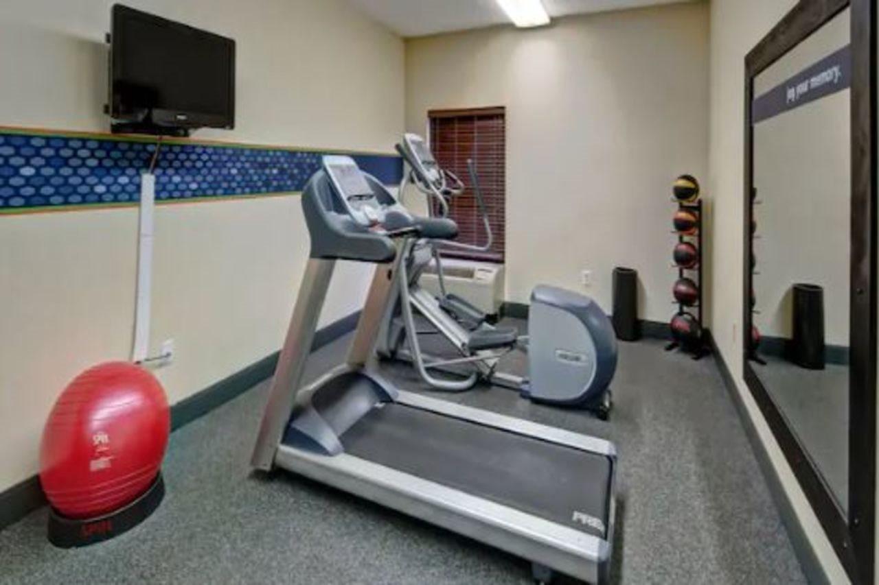 Hampton Inn By Hilton Clarksville Buitenkant foto