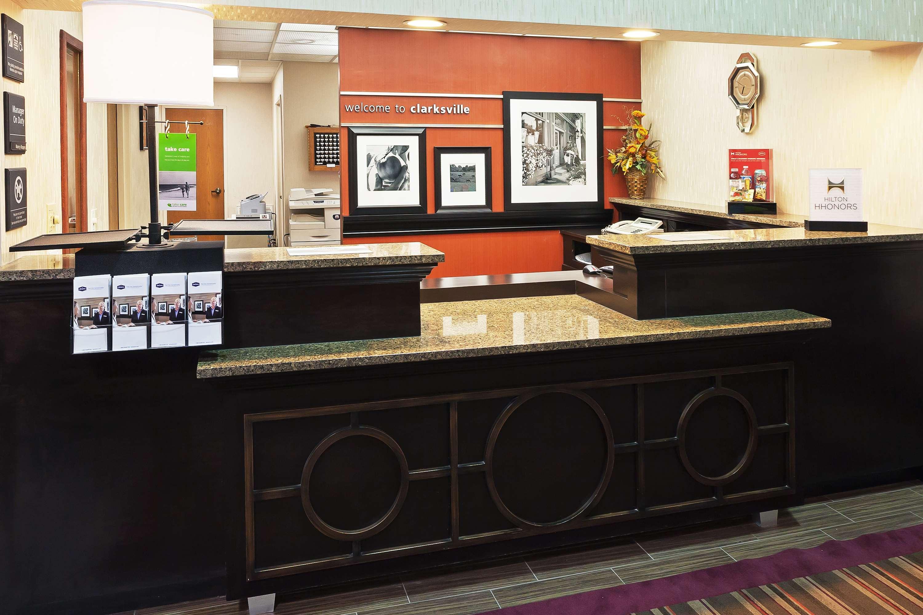 Hampton Inn By Hilton Clarksville Buitenkant foto