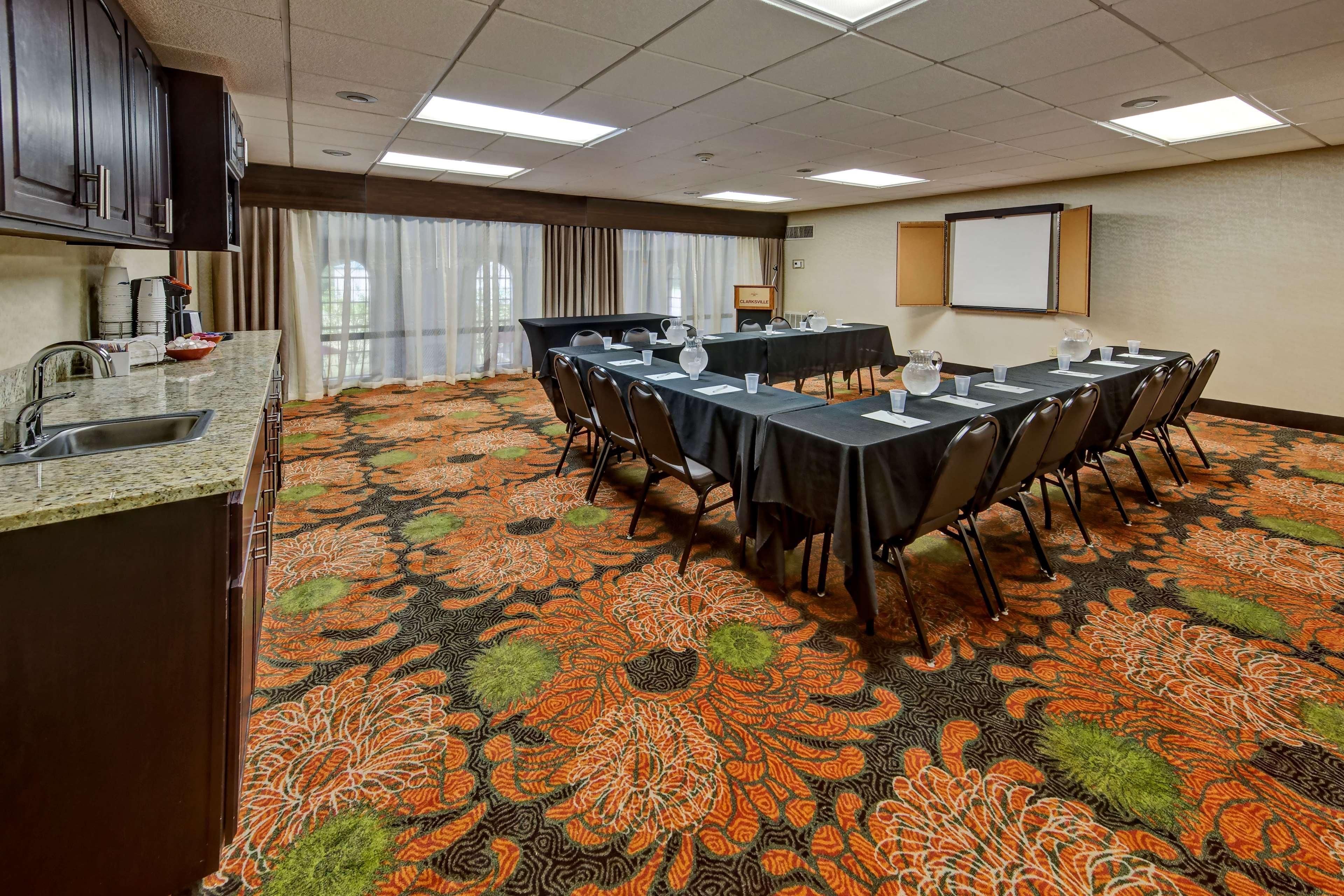 Hampton Inn By Hilton Clarksville Buitenkant foto