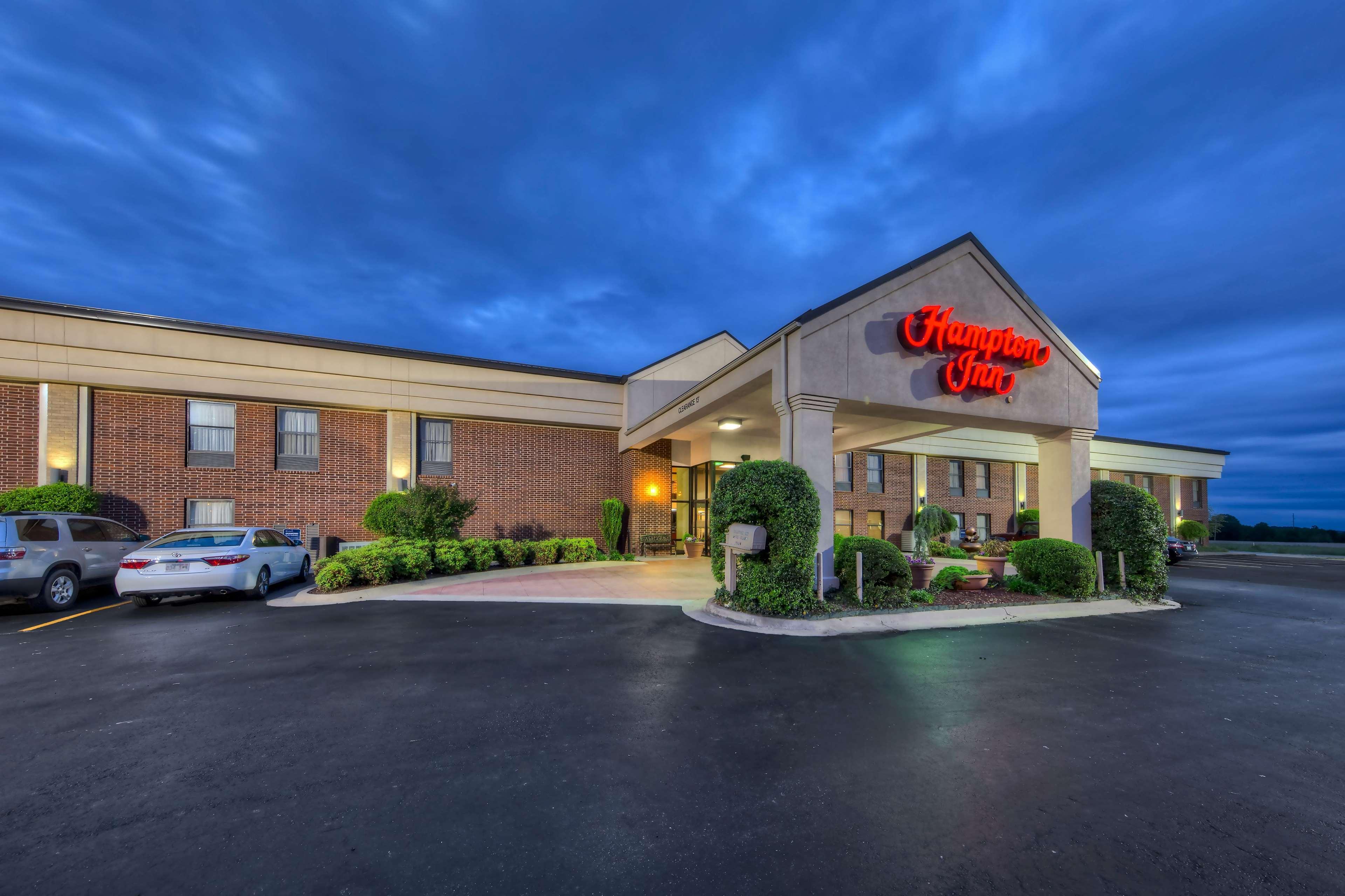Hampton Inn By Hilton Clarksville Buitenkant foto